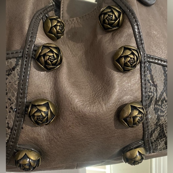 BetsyJohnson br leather/faux snakeskin trim,gold roses buttons hobo - Picture 4 of 16
